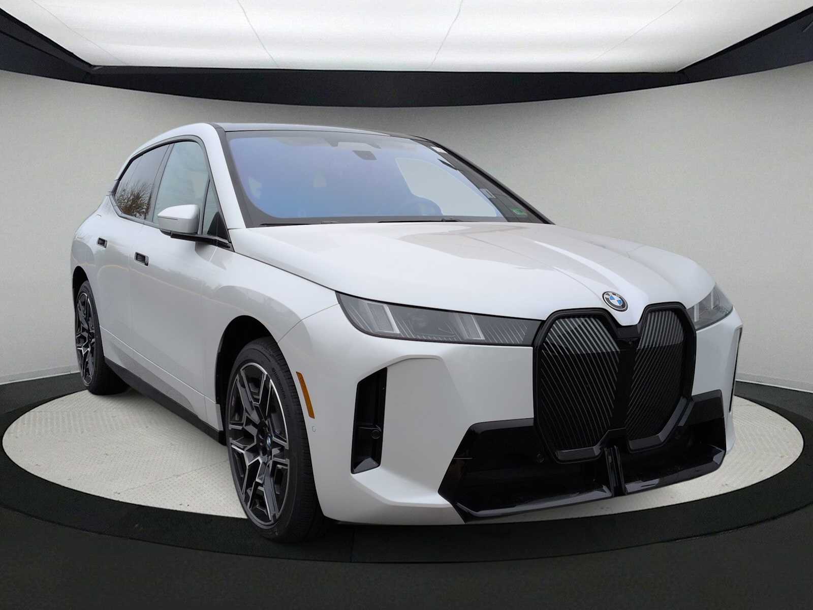 Thumbnail: 2026 BMW iX - 2