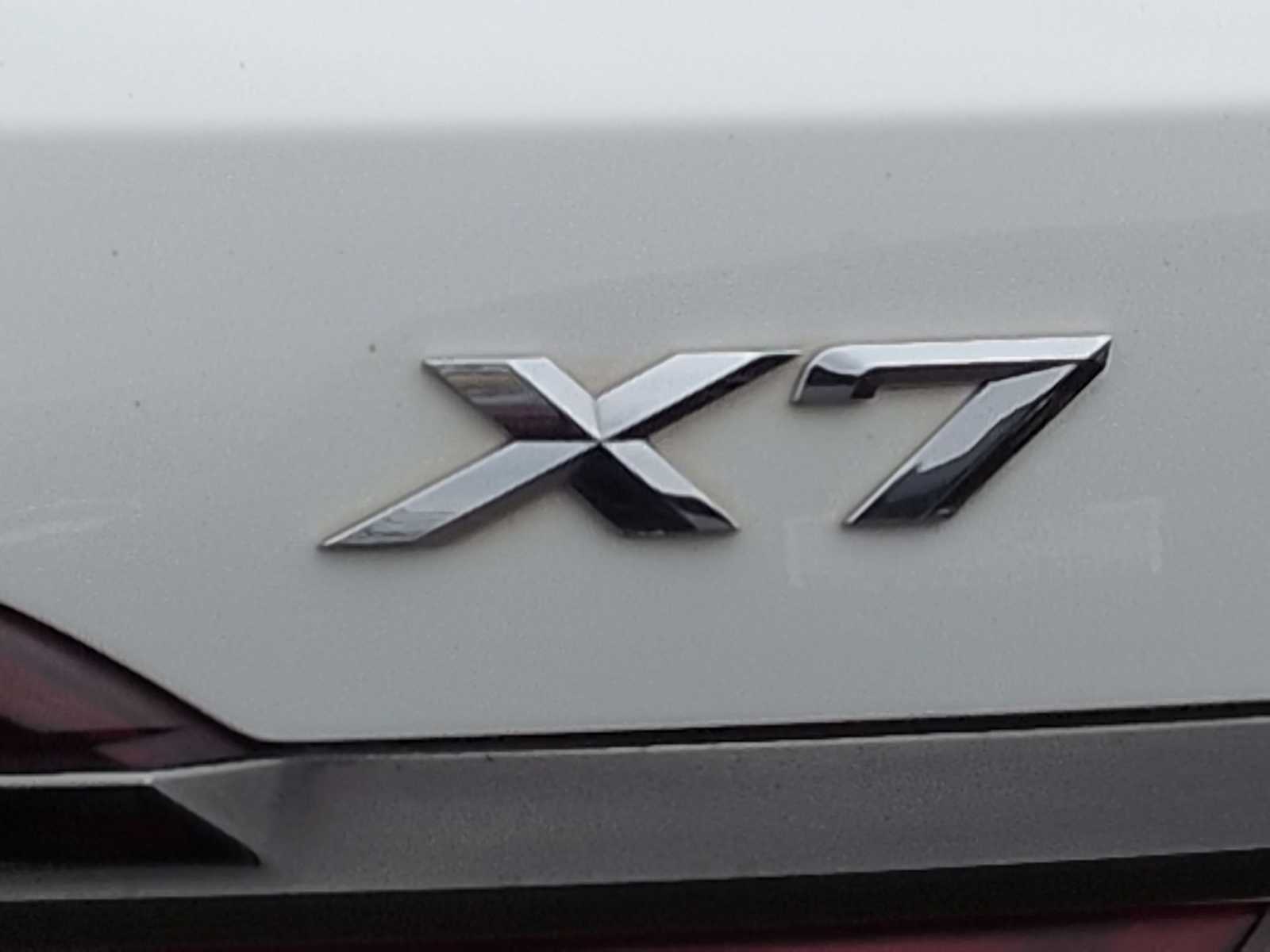 Thumbnail: 2022 BMW X7 - 13