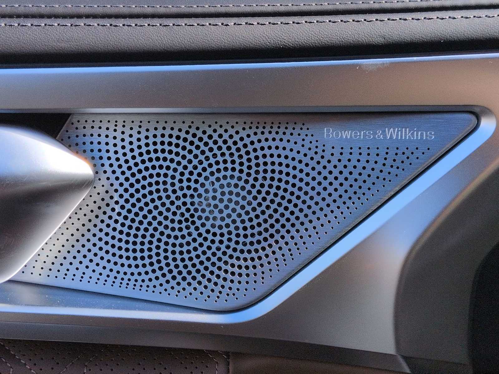 Thumbnail: 2025 BMW M8 - 32