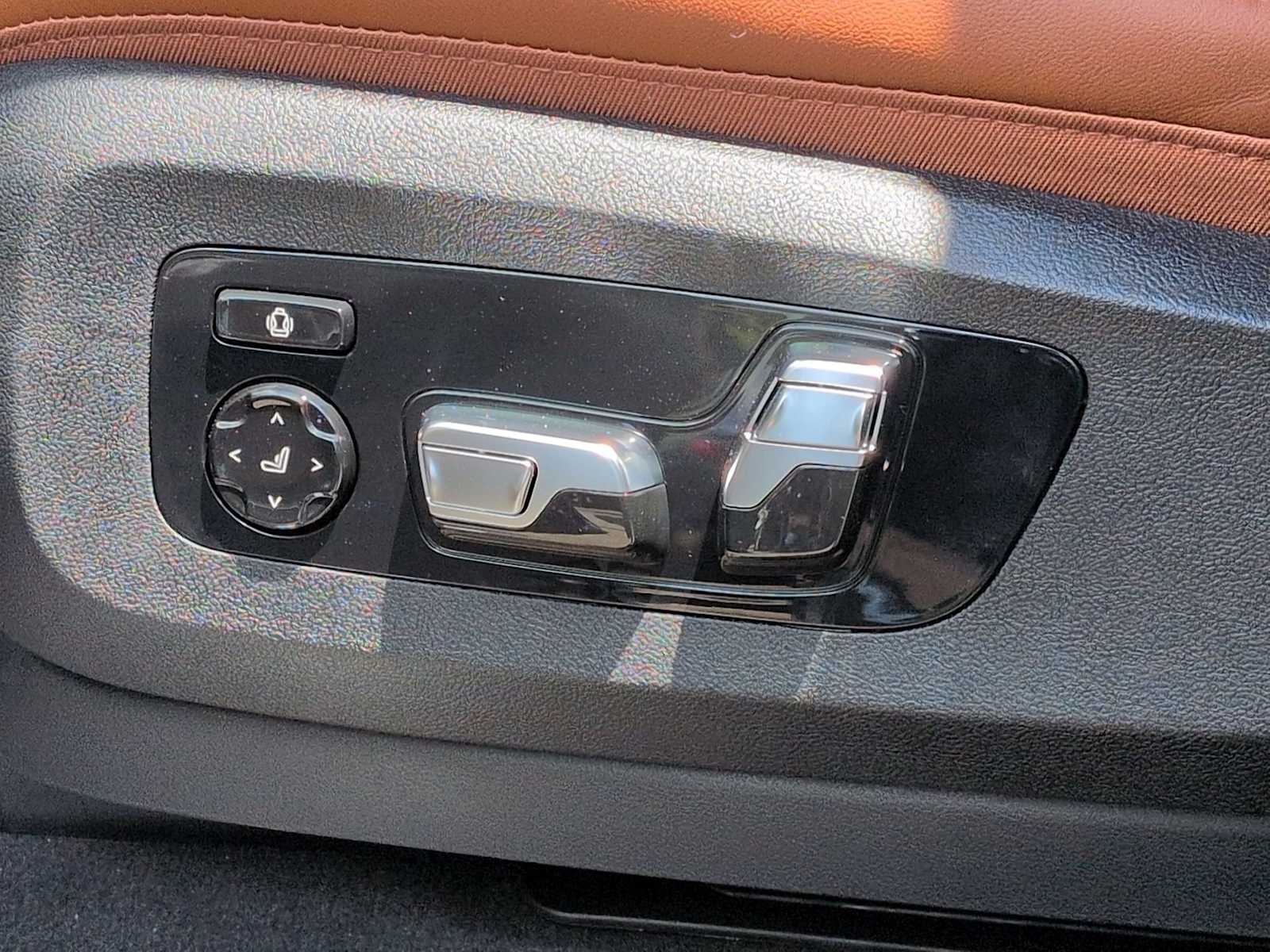 Thumbnail: 2026 BMW X5 - 18