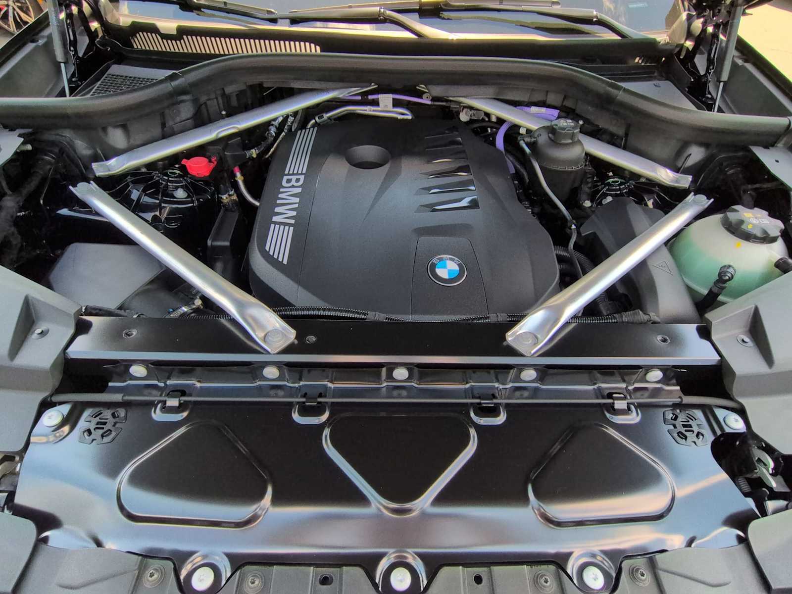 Thumbnail: 2026 BMW X5 - 15