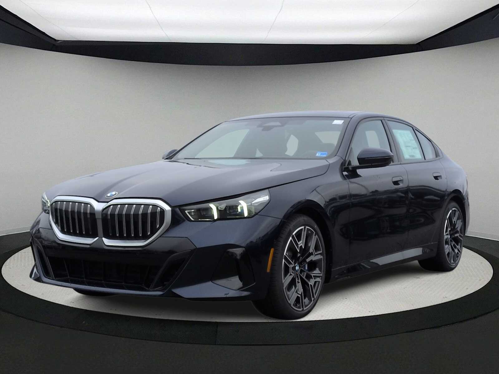 Thumbnail: 2026 BMW 5 Series - 4