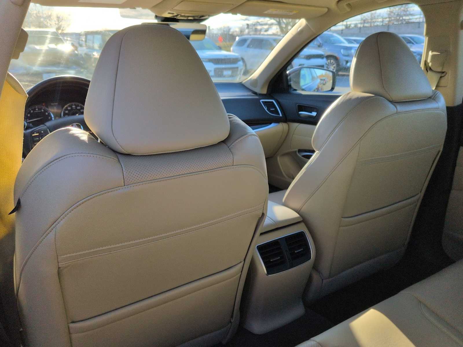 Thumbnail: 2015 Acura TLX - 19