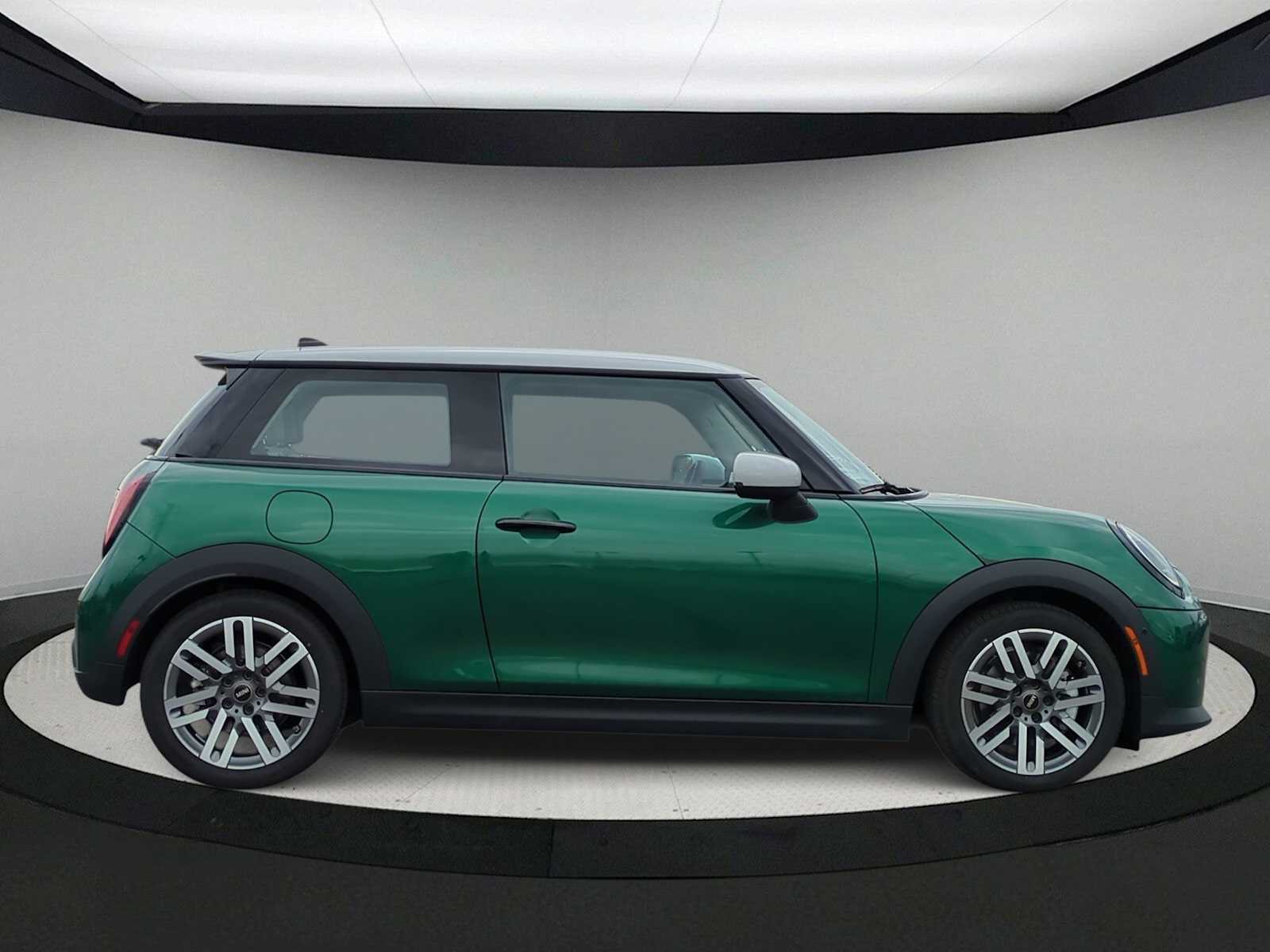 Thumbnail: 2025 MINI Cooper Hardtop - 9