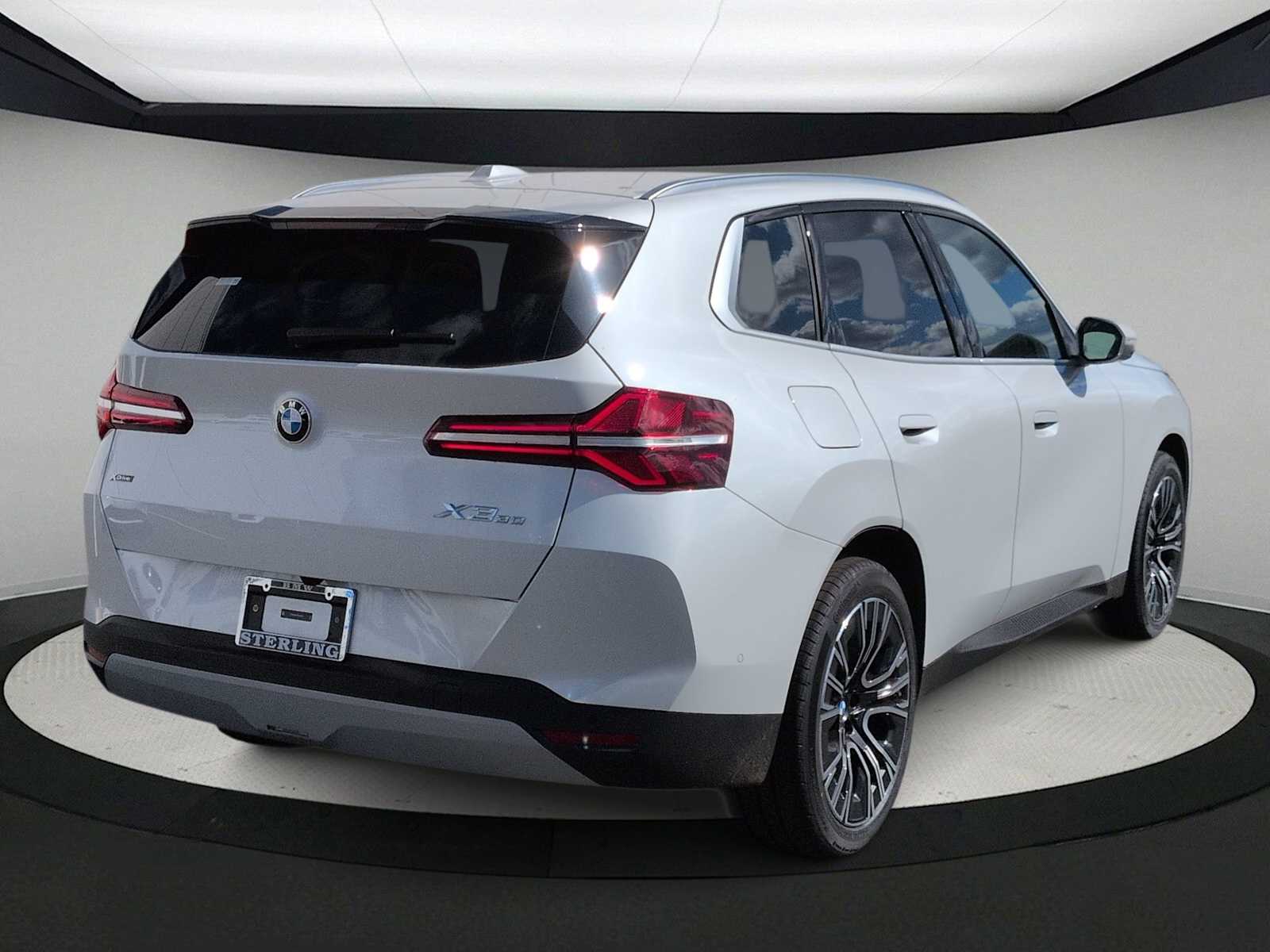 Thumbnail: 2026 BMW X3 - 8