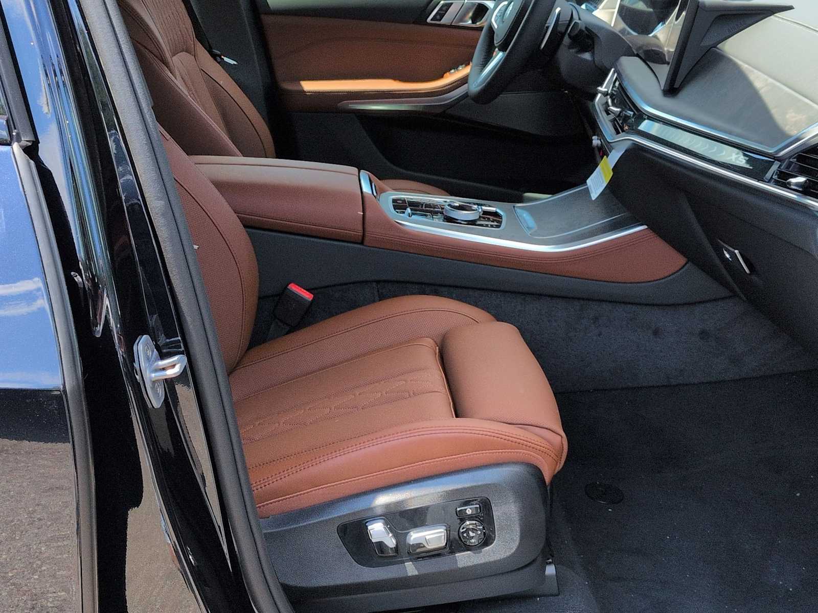 Thumbnail: 2026 BMW X5 - 24