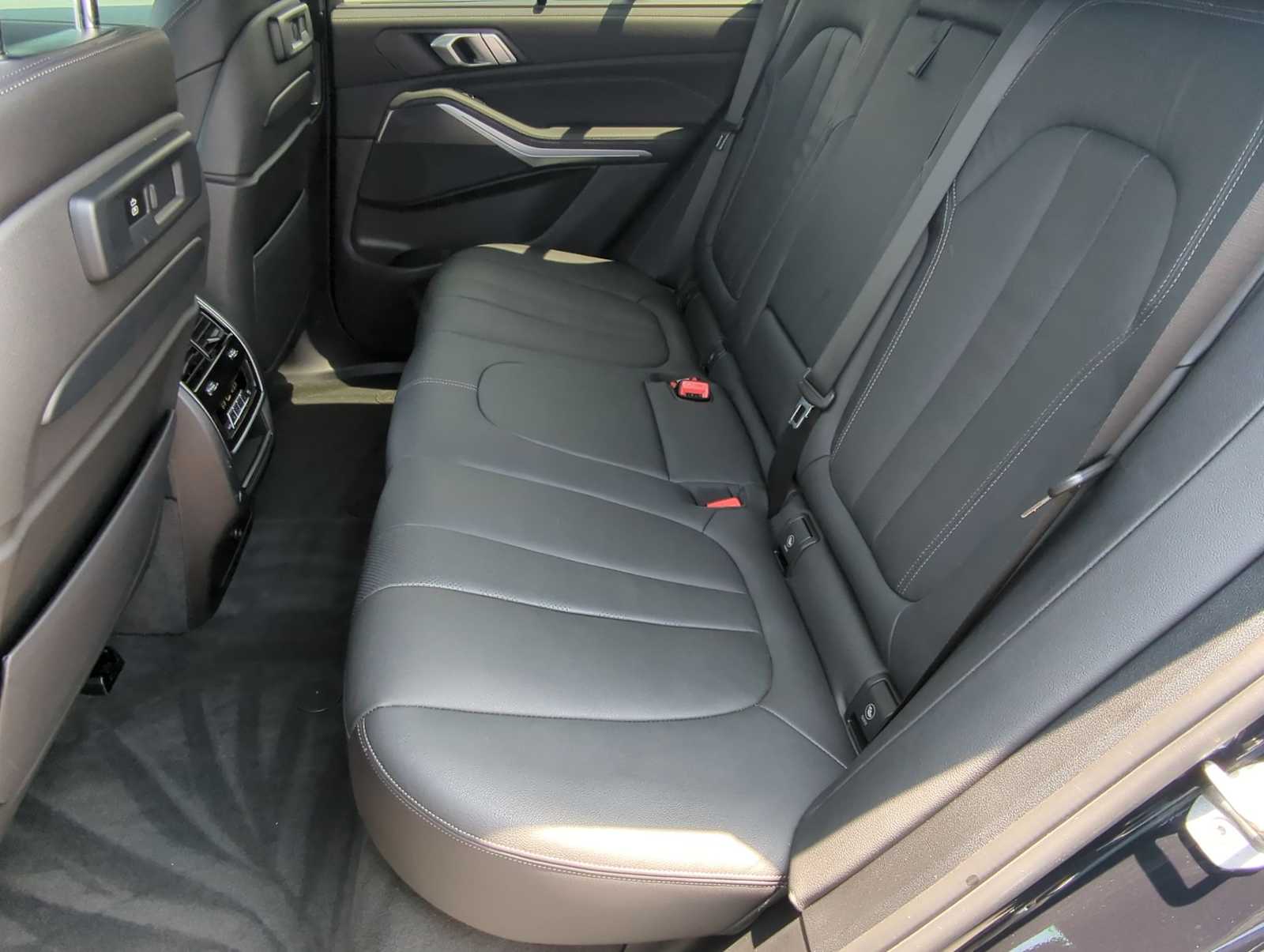 2022 BMW X5 xDrive40i 12