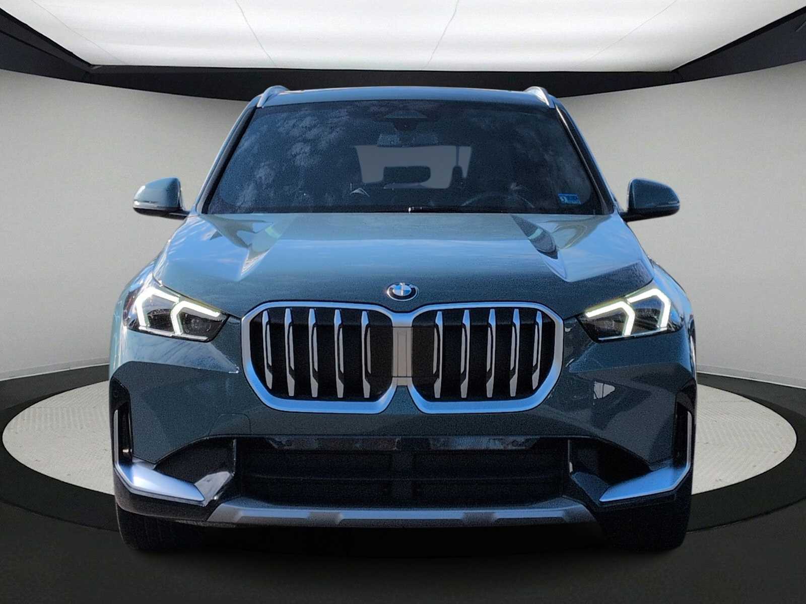 Thumbnail: 2025 BMW X1 - 3