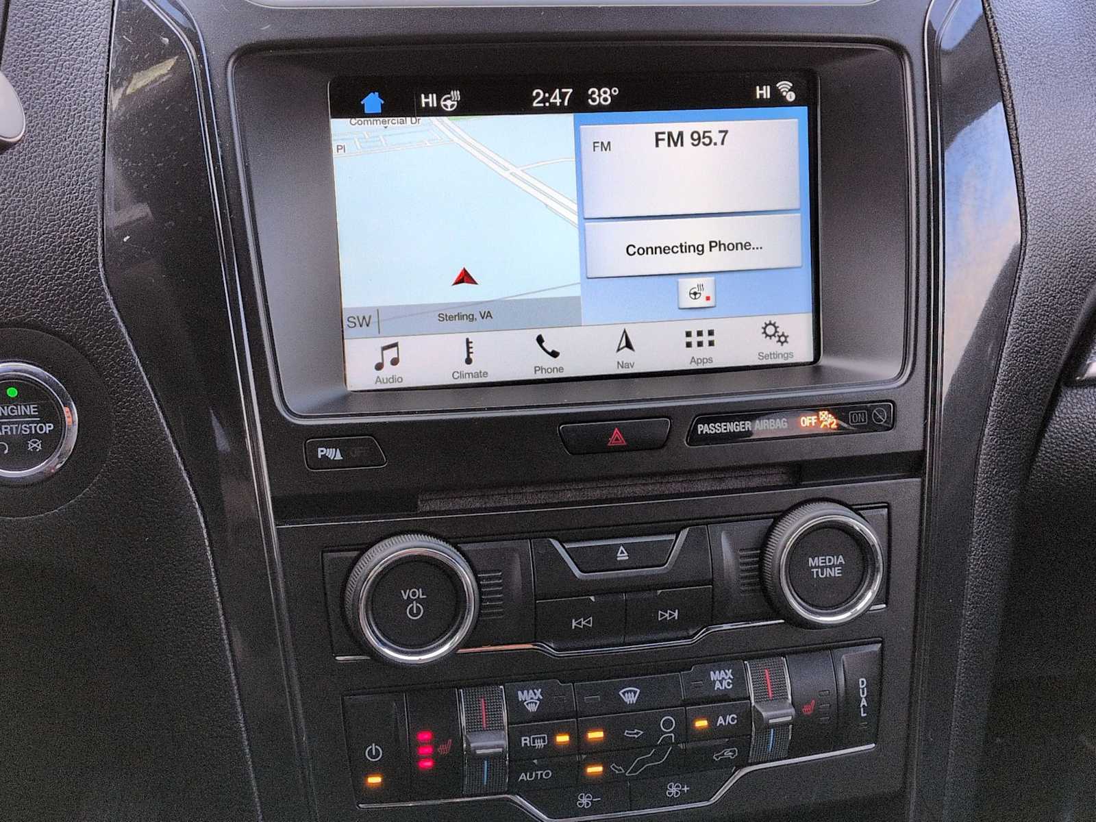 Thumbnail: 2018 Ford Explorer - 28