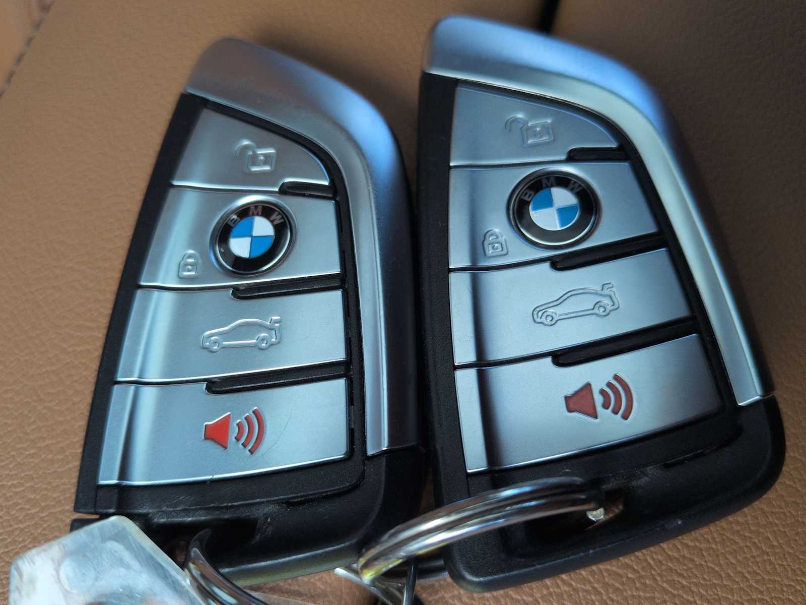 Thumbnail: 2023 BMW 5 Series - 38