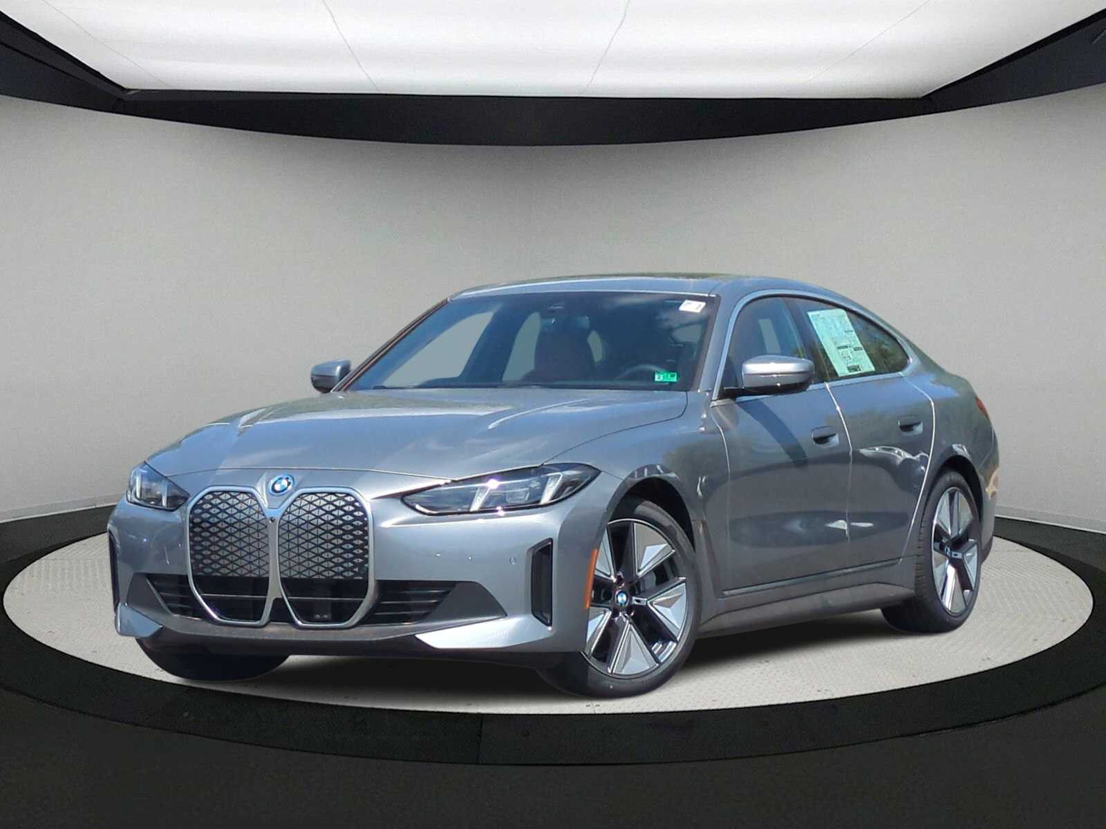 Thumbnail: 2025 BMW i4 - 1