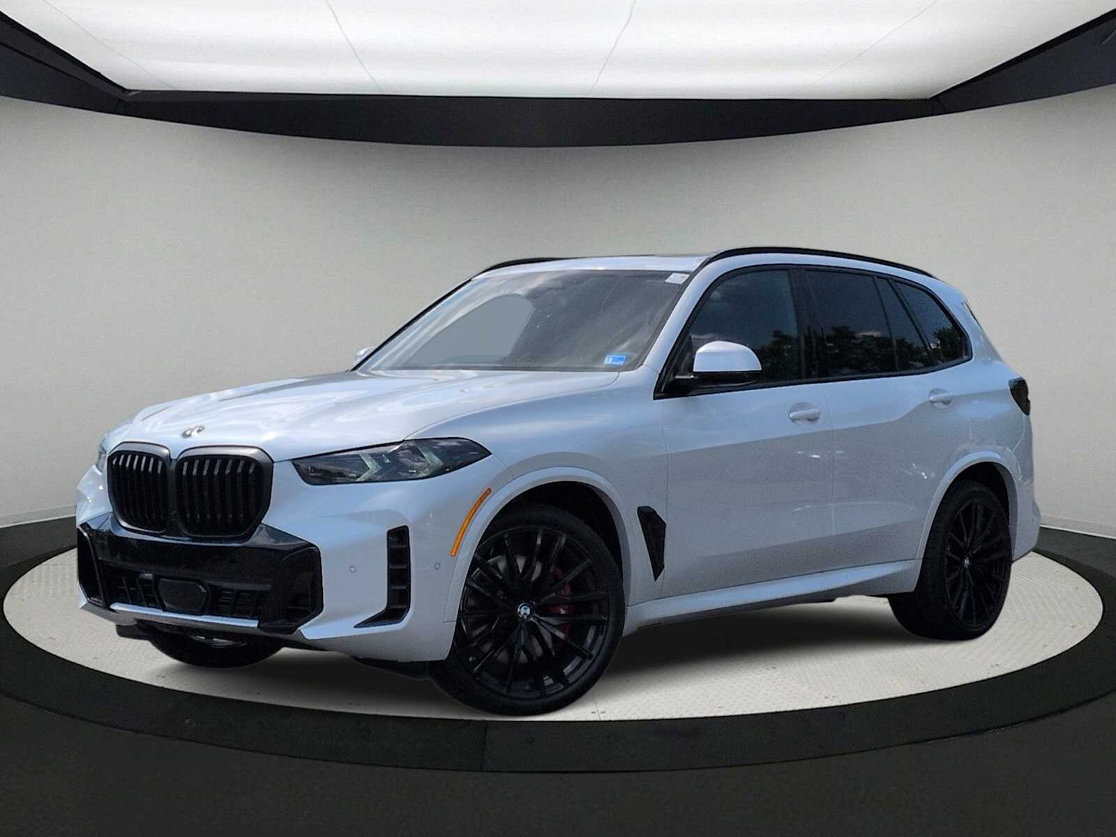 Thumbnail: 2026 BMW X5 - 1