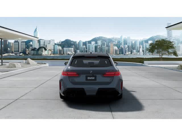 Thumbnail: 2027 BMW M5 - 5