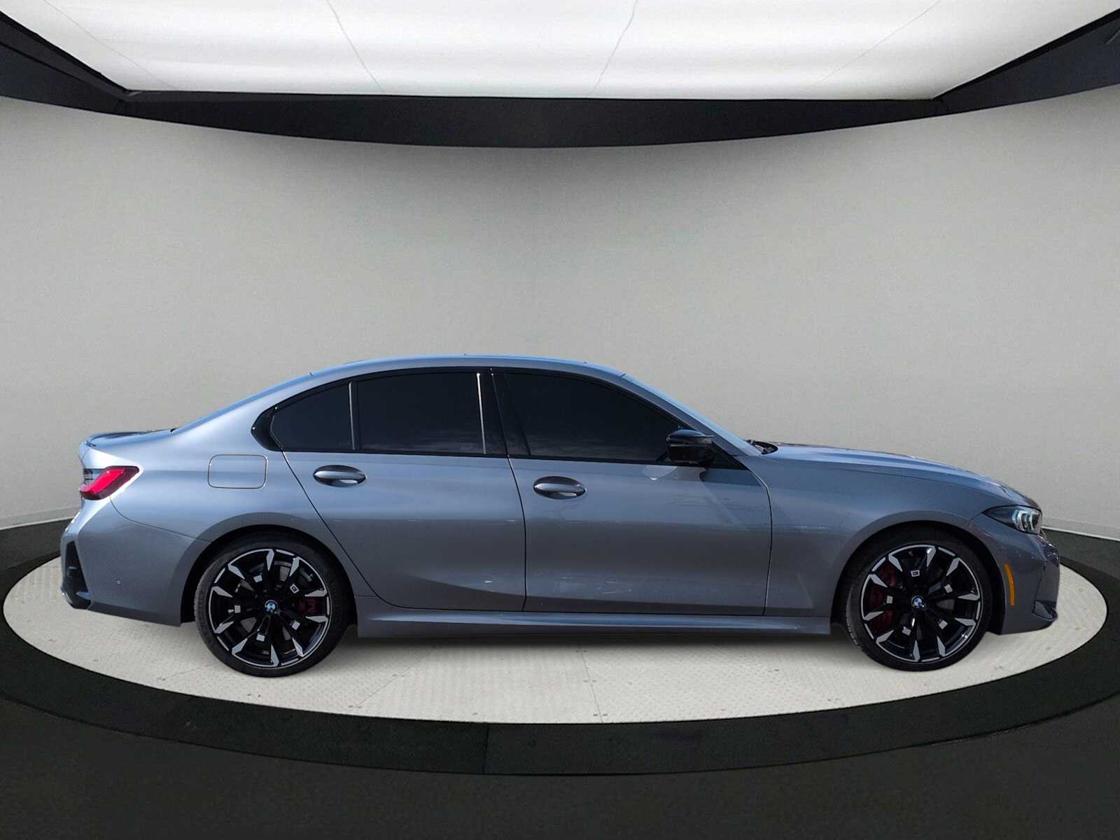 Thumbnail: 2025 BMW 3 Series - 9