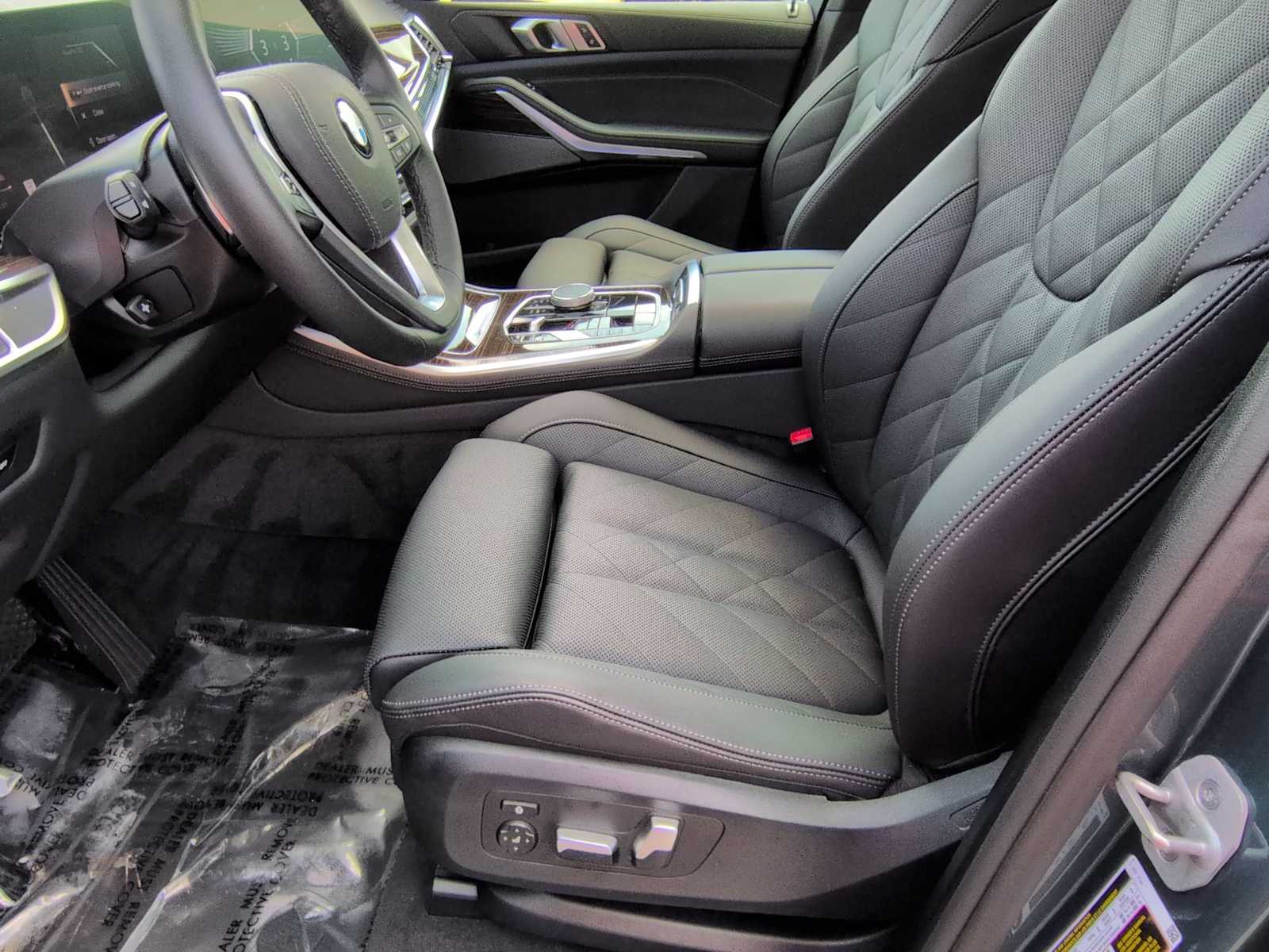 Thumbnail: 2026 BMW X5 - 16