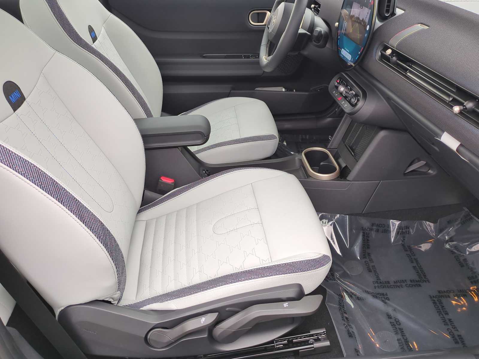 Thumbnail: 2025 MINI Cooper Hardtop - 21