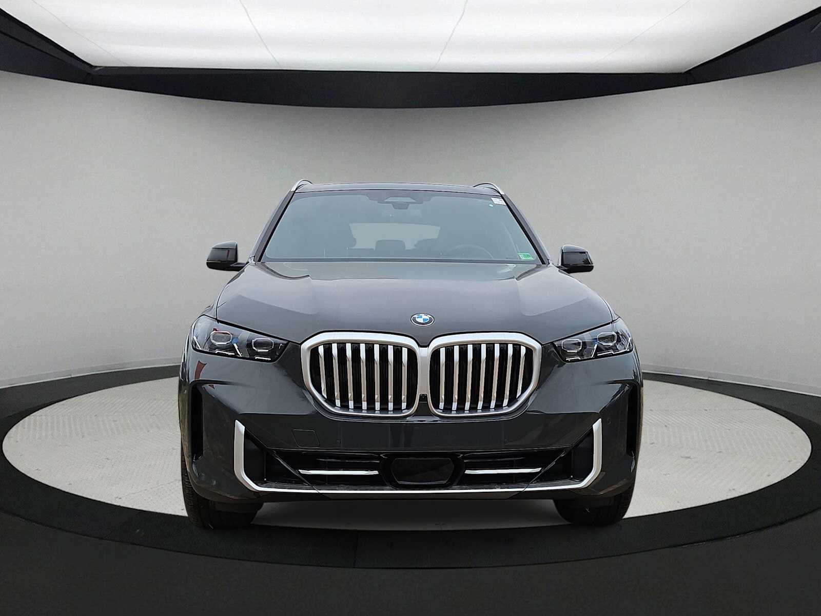 Thumbnail: 2026 BMW X5 - 3