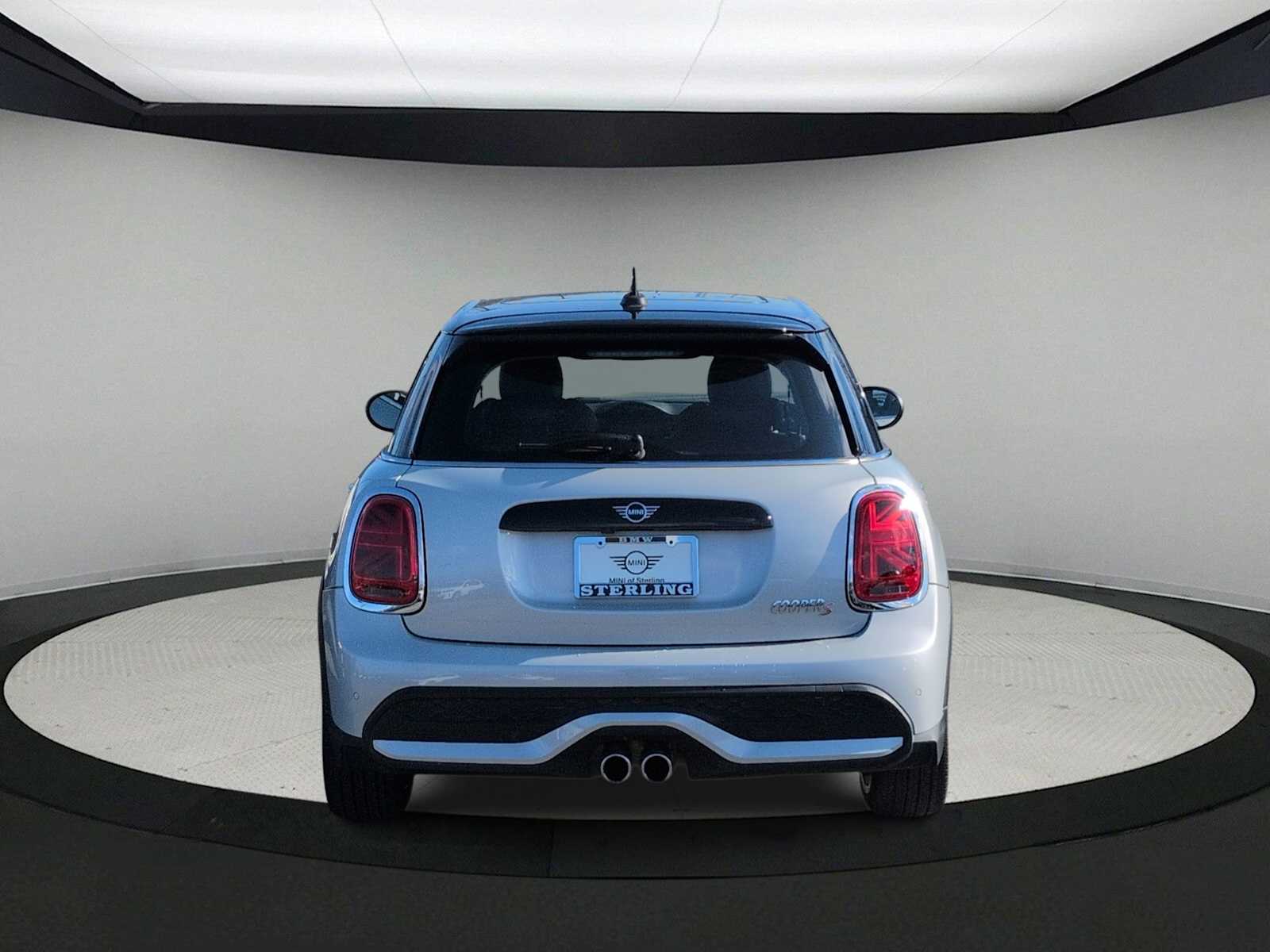 Thumbnail: 2023 MINI Cooper Hardtop - 7