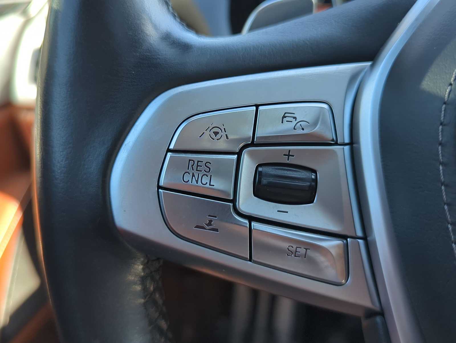 Thumbnail: 2018 BMW 7 Series - 25