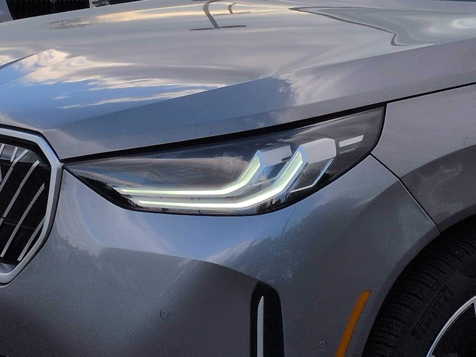 Thumbnail: 2026 BMW X3 - 11