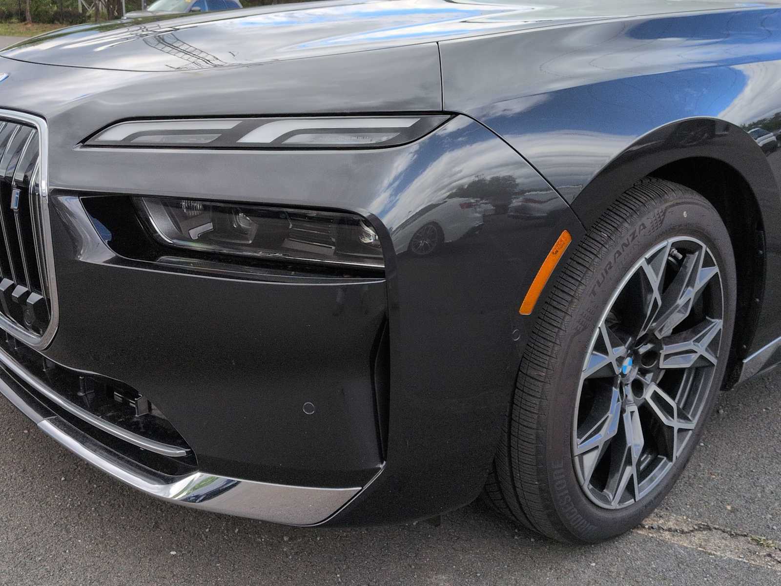 Thumbnail: 2025 BMW i7 - 11