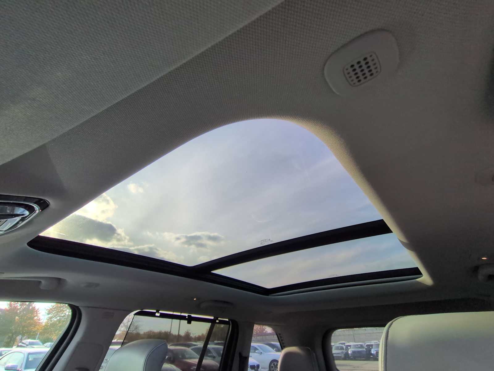 Thumbnail: 2023 Jeep Grand Cherokee - 20