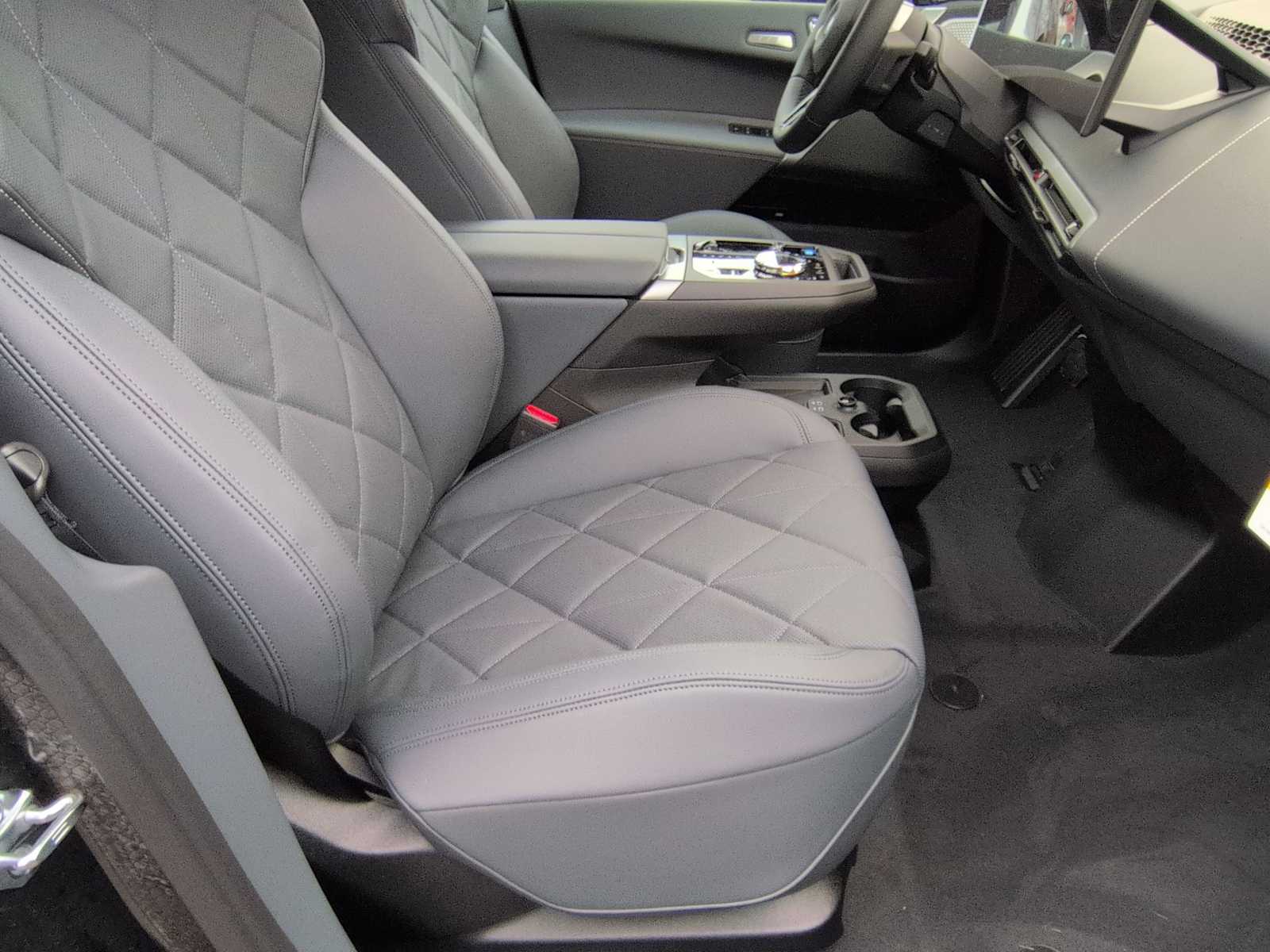 Thumbnail: 2026 BMW iX - 25