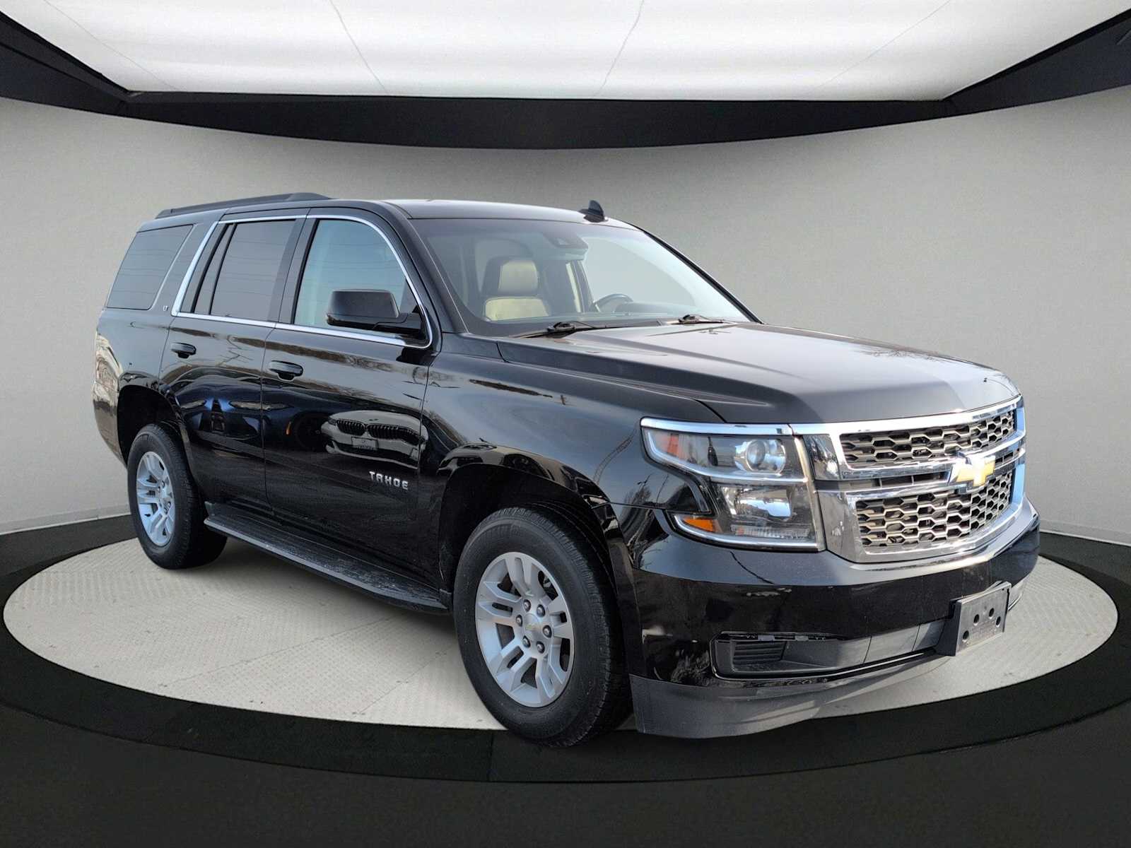 Thumbnail: 2019 Chevrolet Tahoe - 2