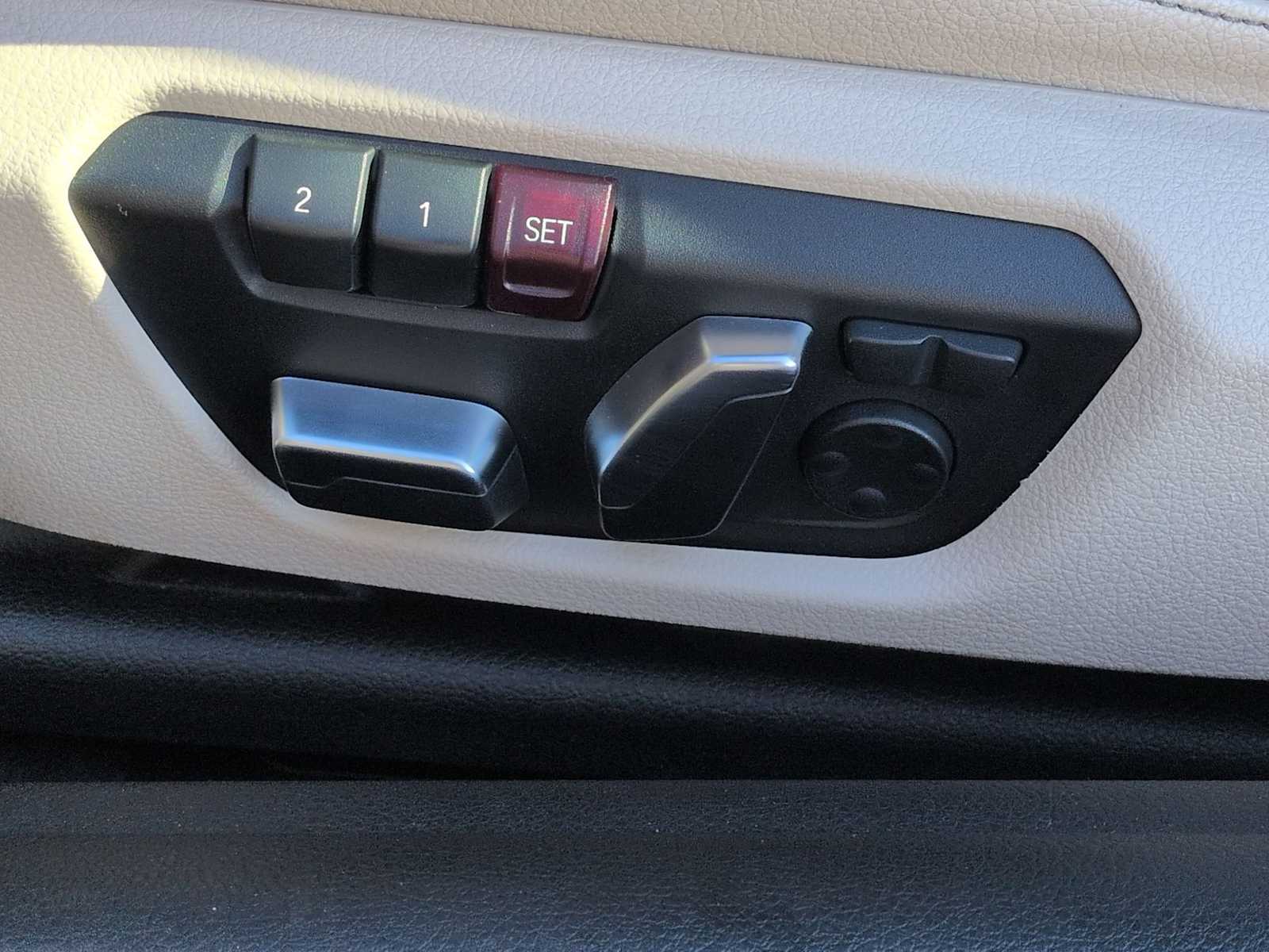 Thumbnail: 2020 BMW 2 Series - 18