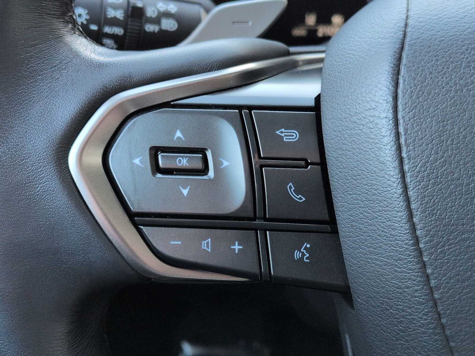 Thumbnail: 2023 Lexus RX - 26