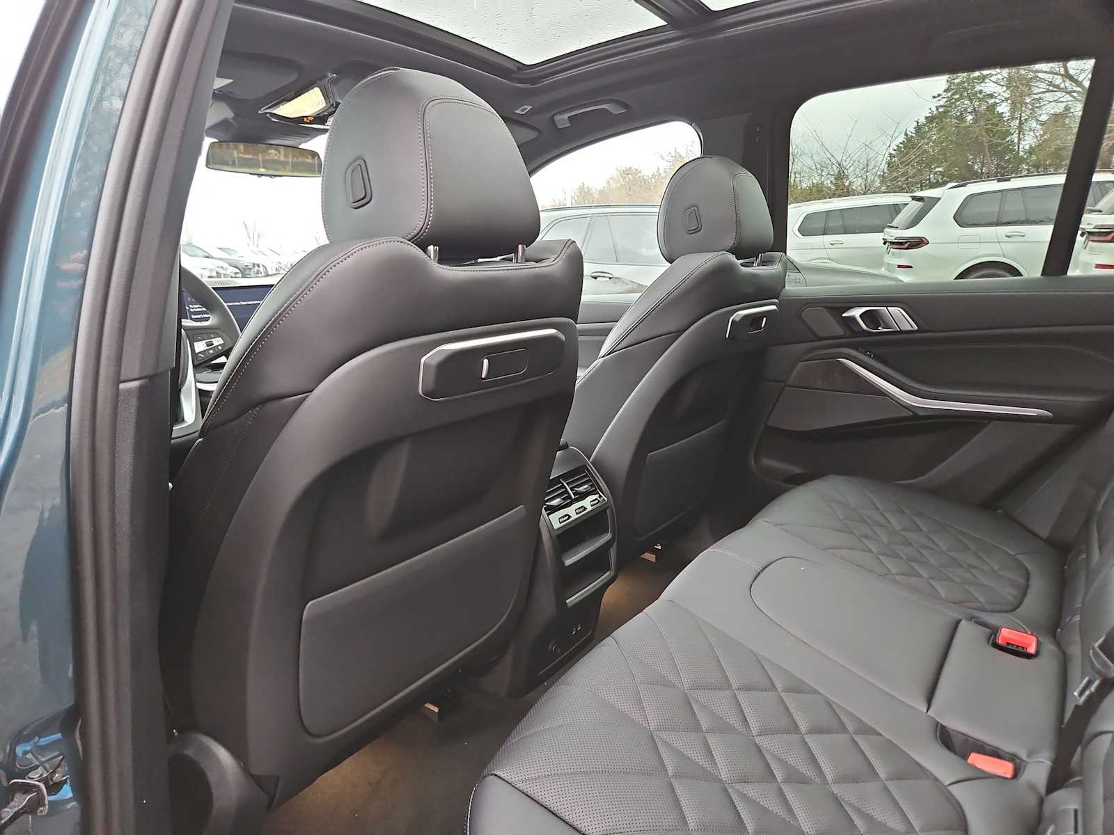 Thumbnail: 2026 BMW X5 - 19