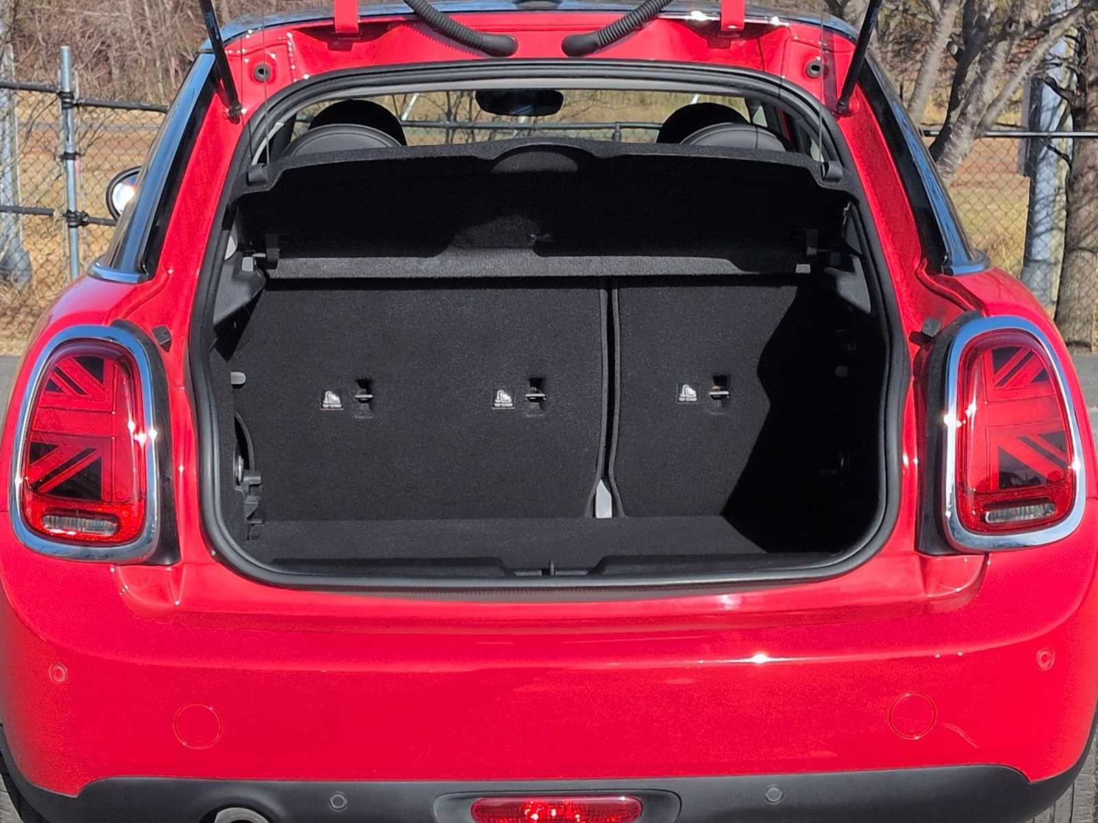 Thumbnail: 2019 MINI Cooper Hardtop - 35