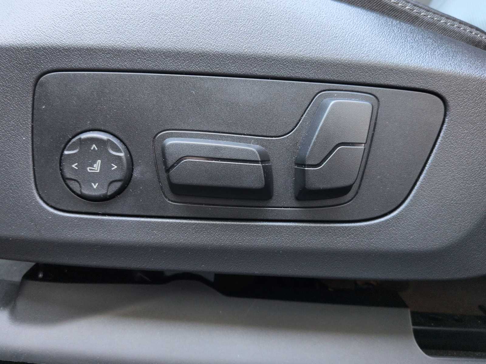 Thumbnail: 2025 BMW X1 - 18