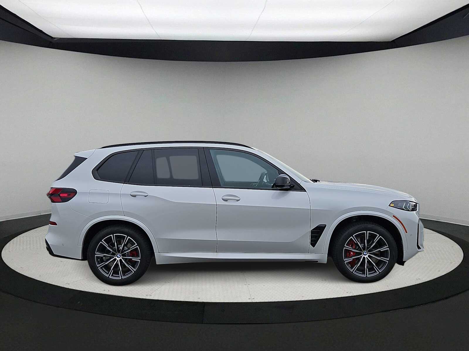 Thumbnail: 2026 BMW X5 - 9