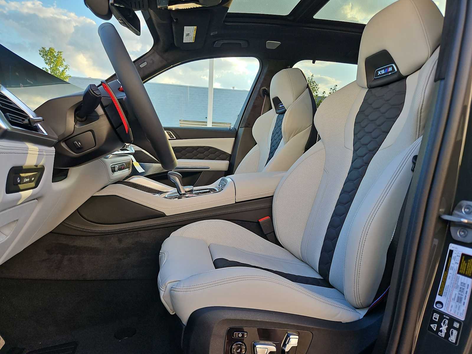 Thumbnail: 2026 BMW X5 - 17