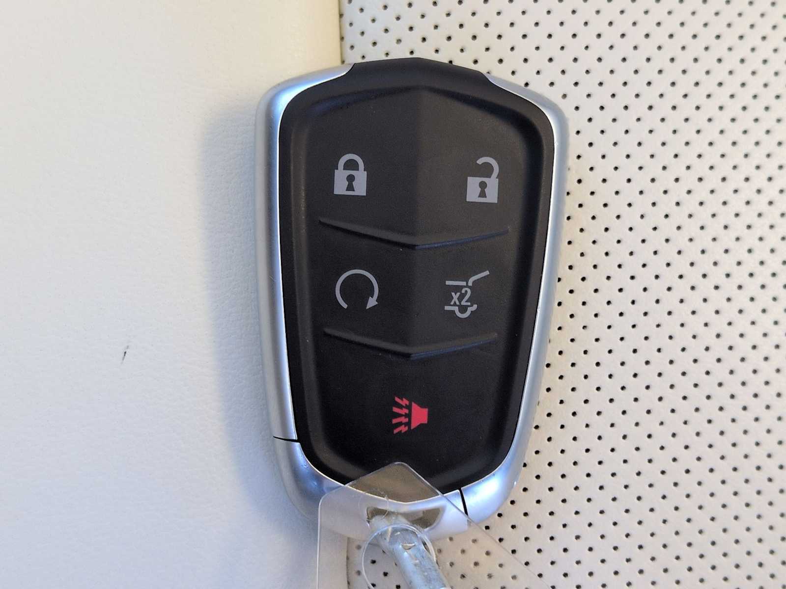 Thumbnail: 2025 Cadillac XT5 - 38