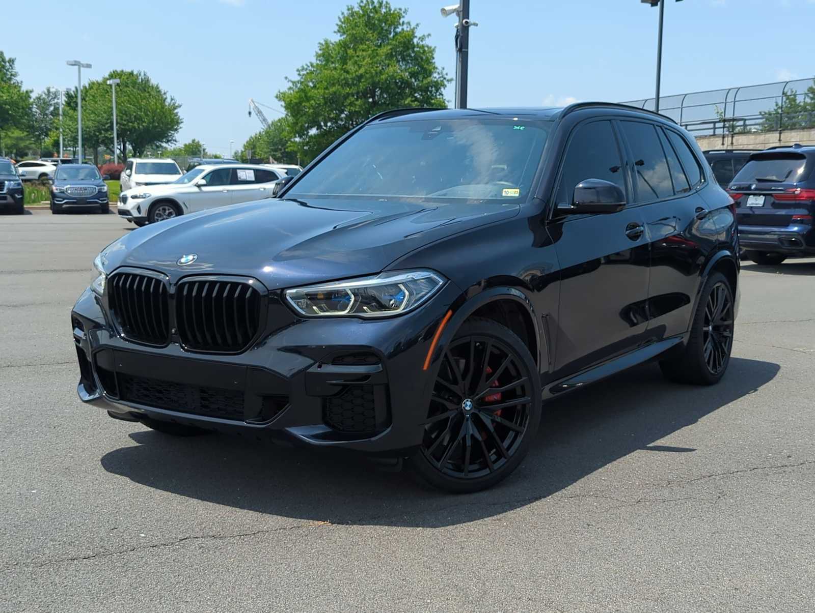 2022 BMW X5 xDrive40i Hero Image