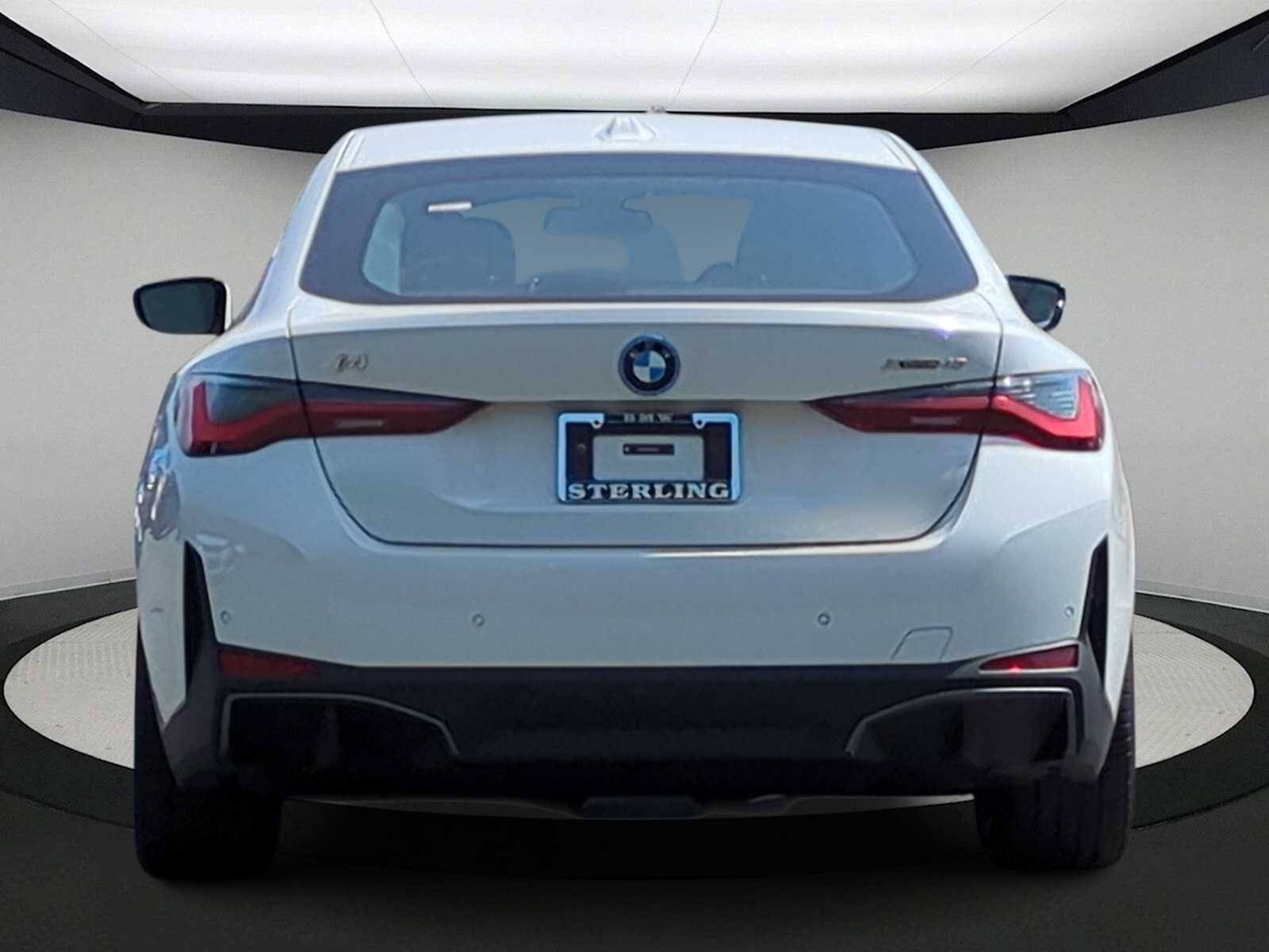 Thumbnail: 2025 BMW i4 - 7