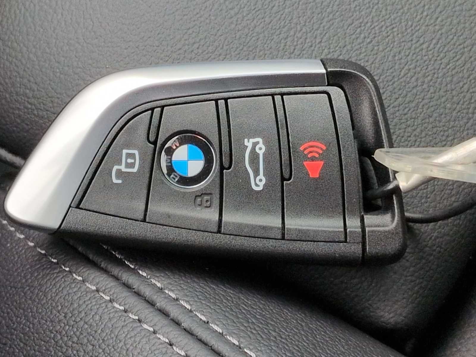 Thumbnail: 2026 BMW 3 Series - 38