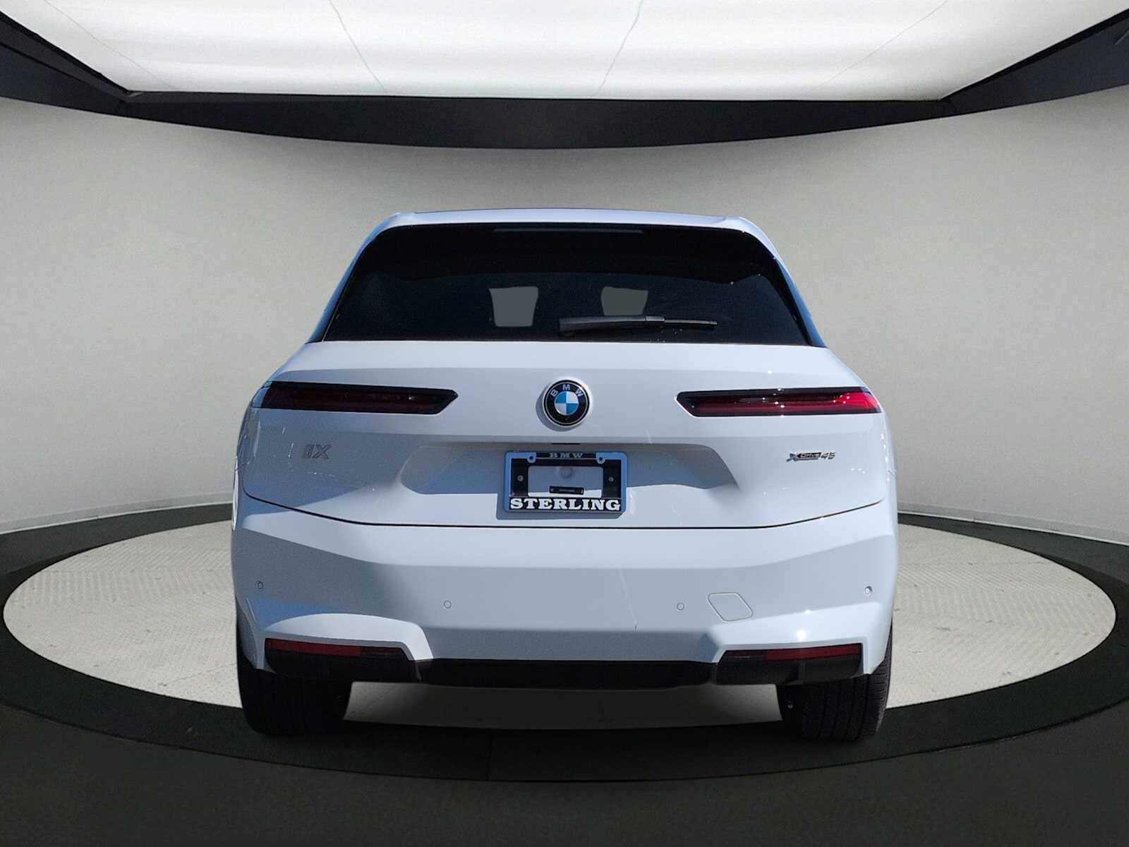 Thumbnail: 2026 BMW iX - 7