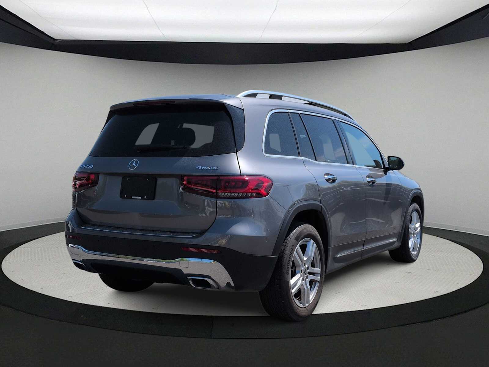 Thumbnail: 2020 Mercedes-Benz GLB - 7