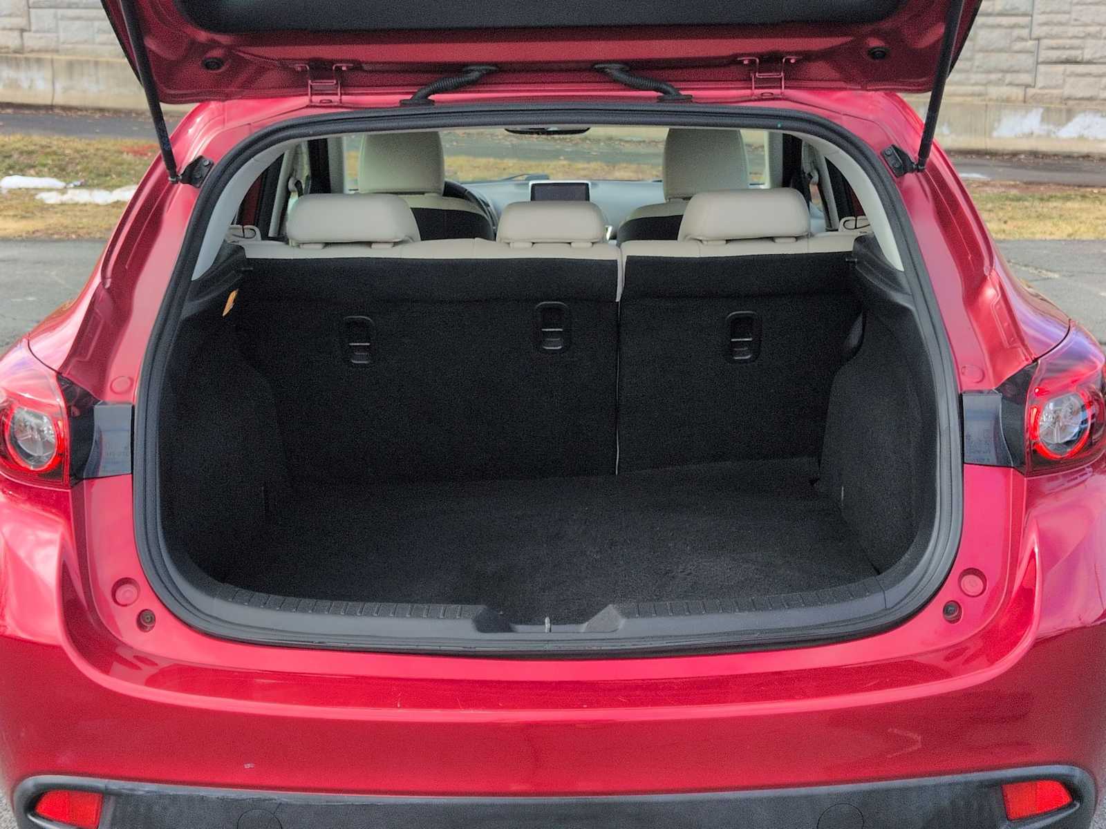 Thumbnail: 2015 Mazda Mazda3 - 36