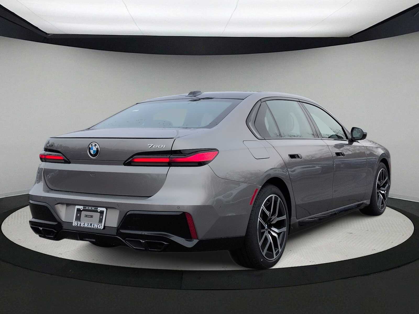Thumbnail: 2026 BMW 7 Series - 8