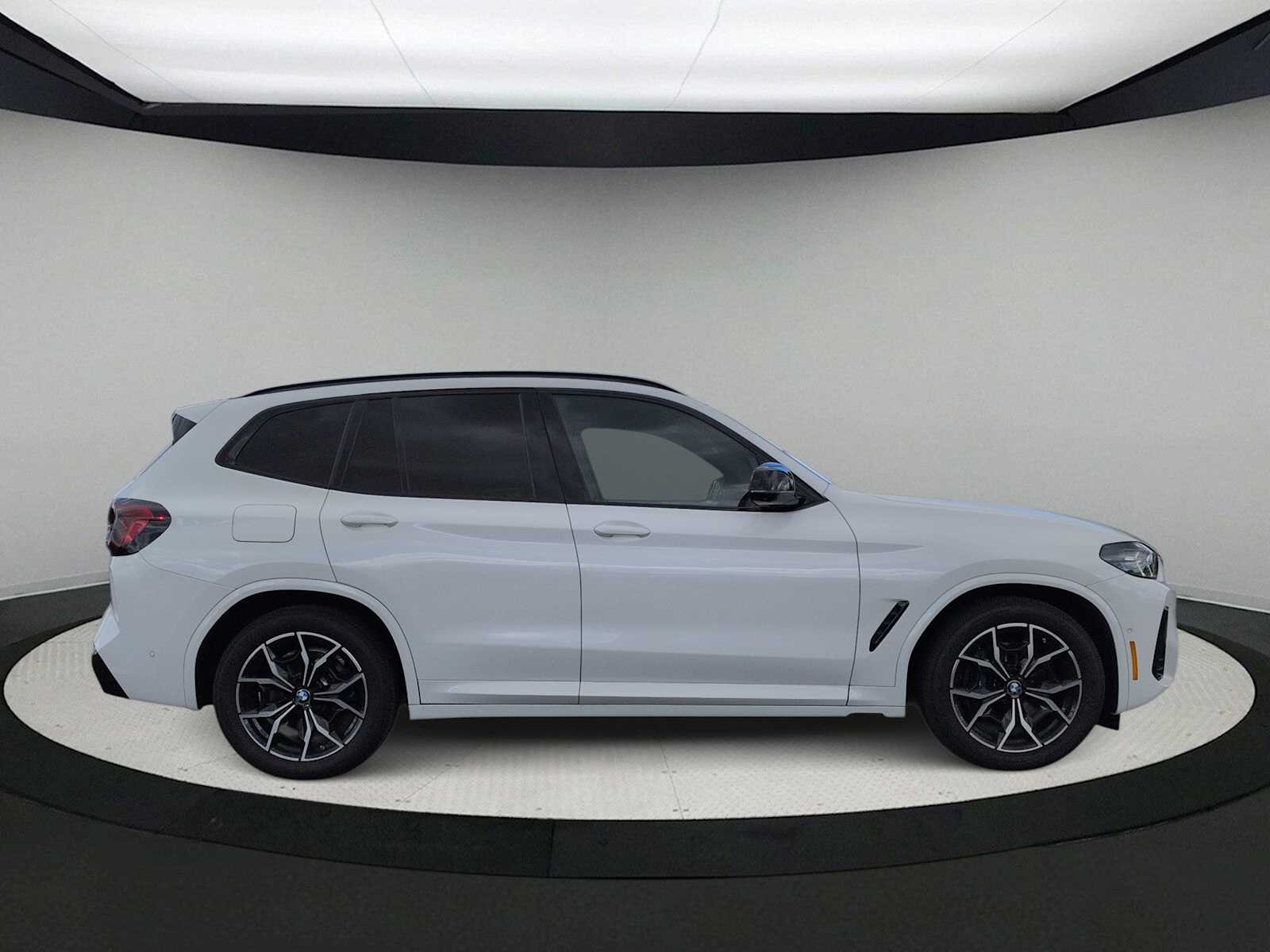 Thumbnail: 2023 BMW X3 - 9