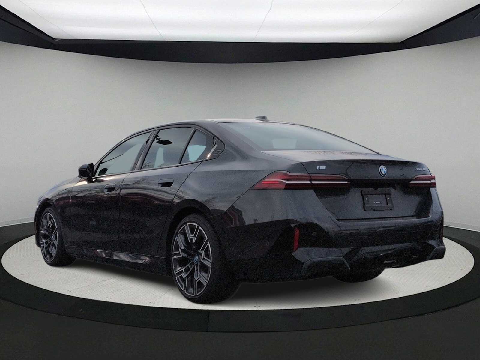 Thumbnail: 2025 BMW i5 - 6