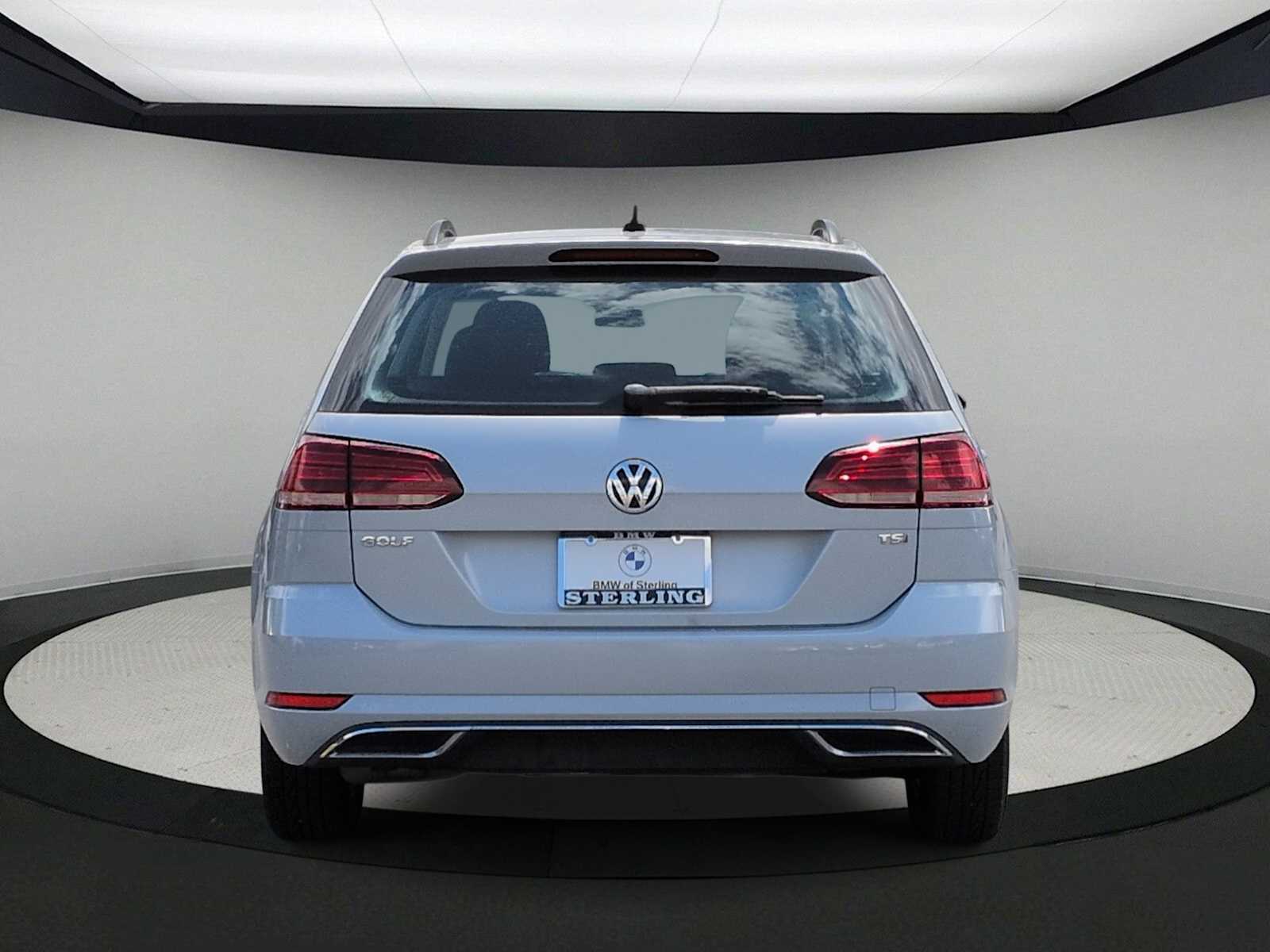 Thumbnail: 2018 Volkswagen e-Golf - 7