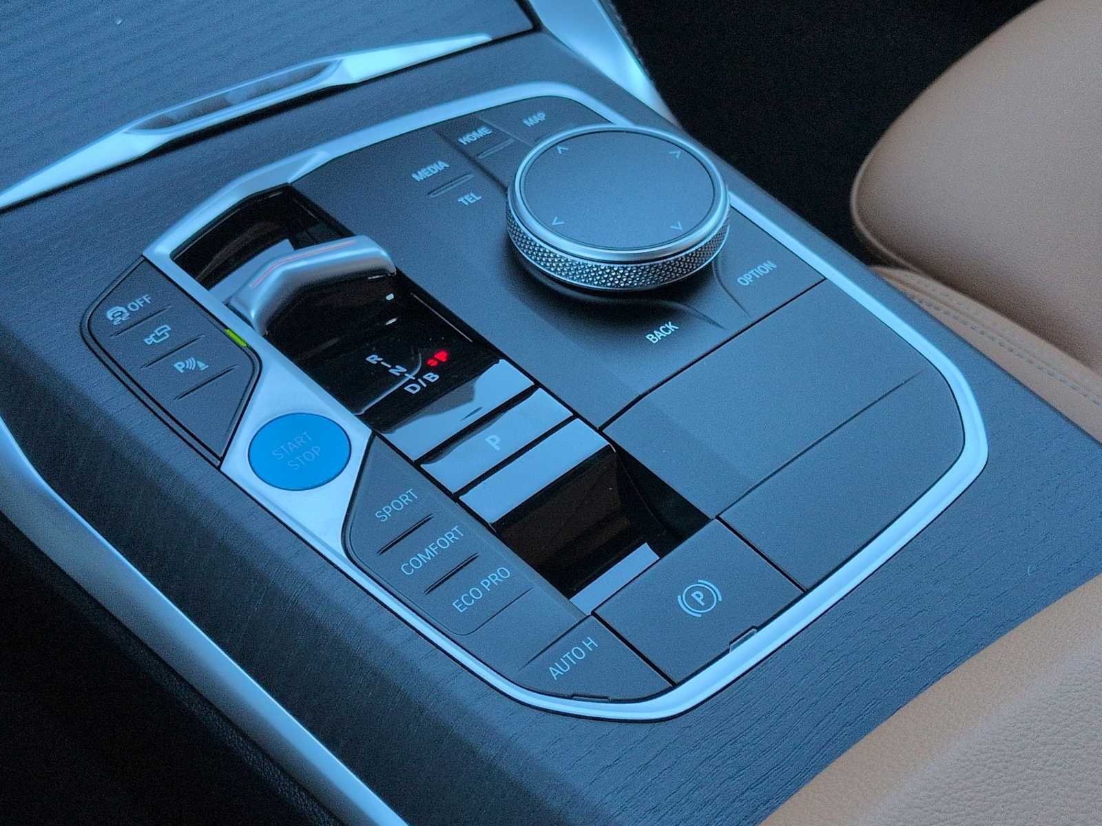 Thumbnail: 2026 BMW i4 - 34