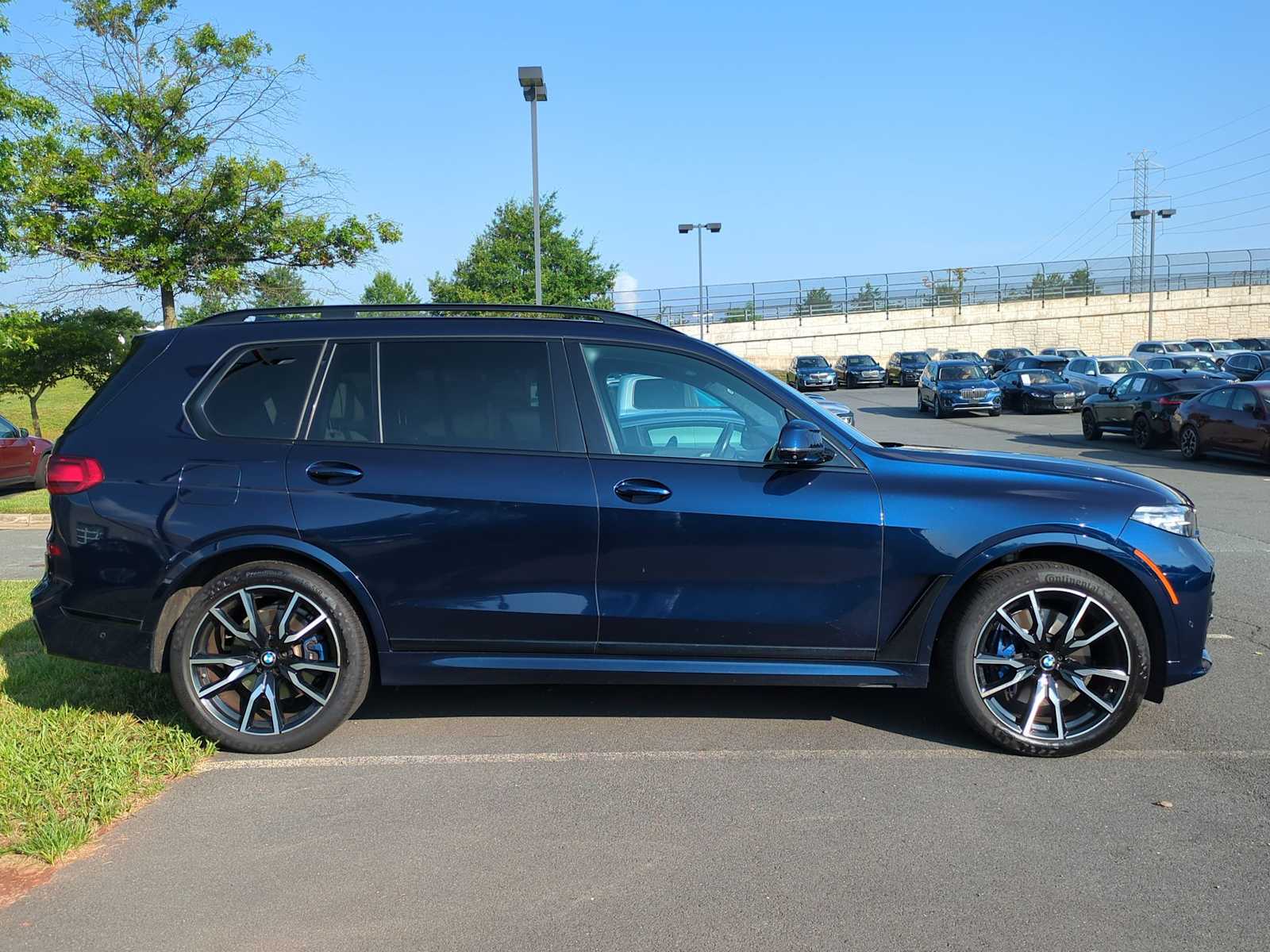 Thumbnail: 2021 BMW X7 - 4