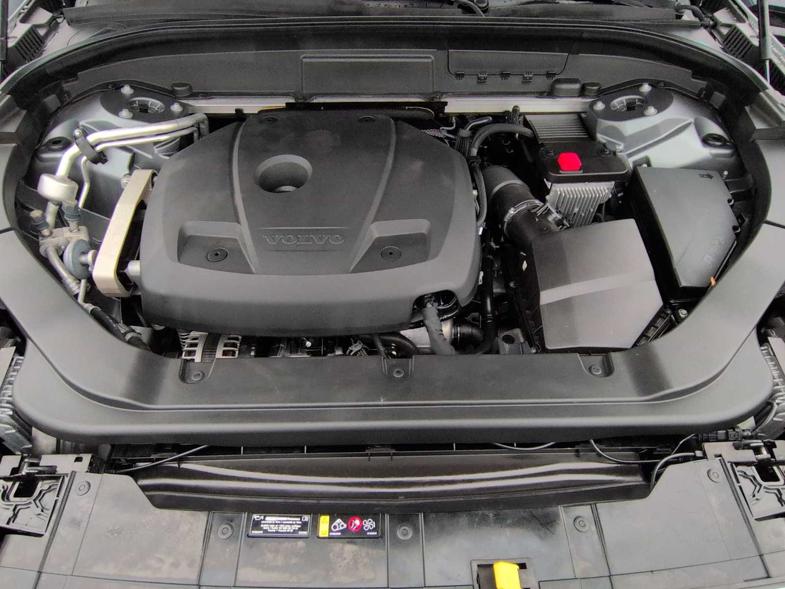 Thumbnail: 2021 Volvo XC60 - 15