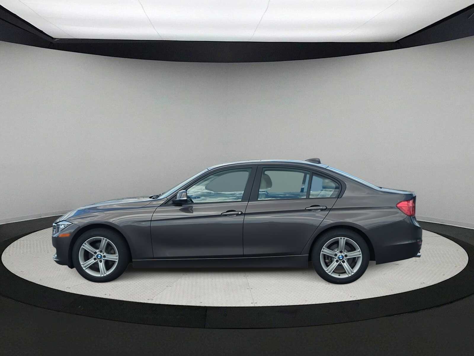 Thumbnail: 2015 BMW 3 Series - 5